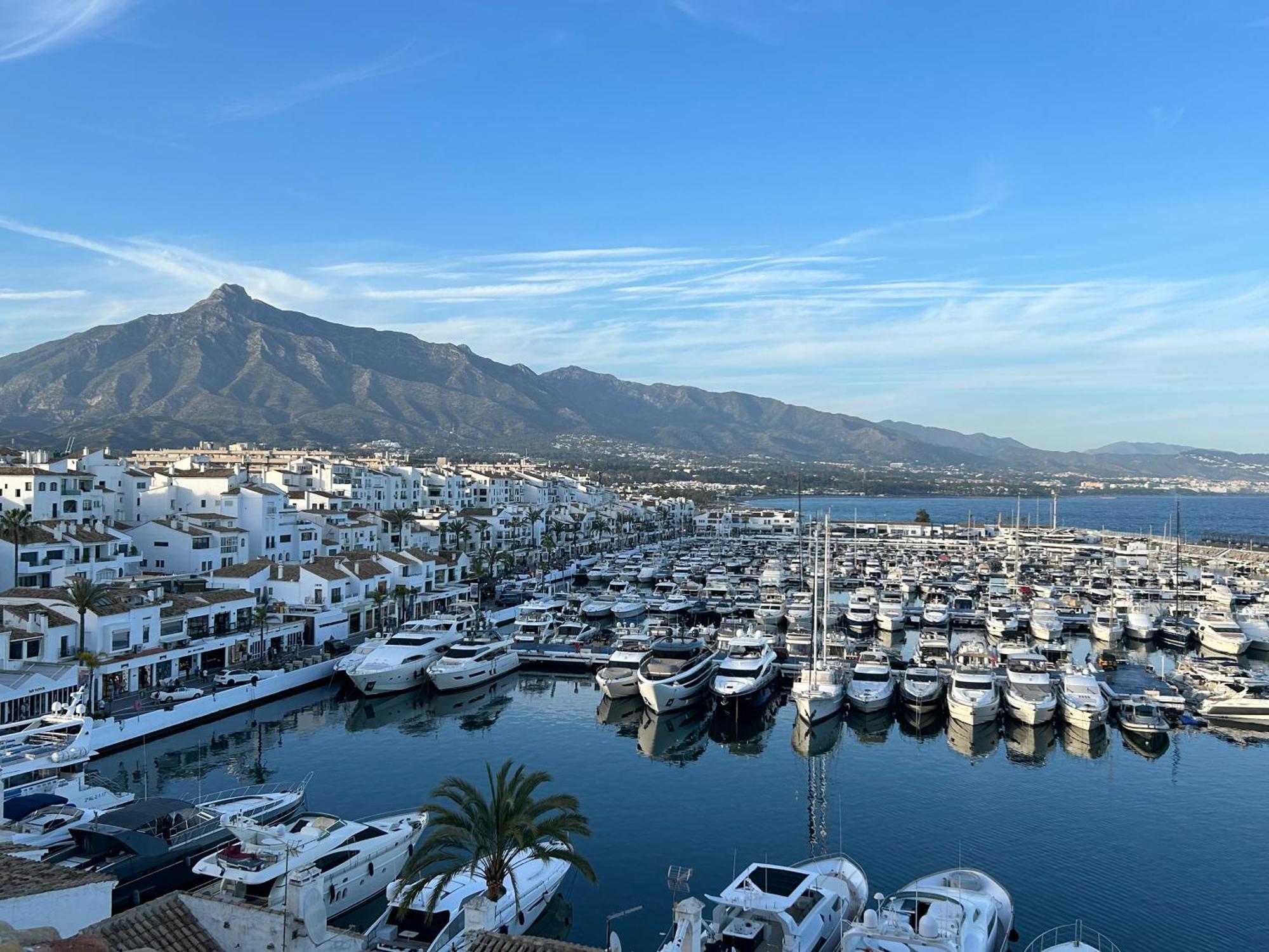 Front Sea View On Marbella's Promenade Apartament *